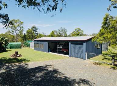 Farm For Sale - QLD - Woowoonga - 4621 - DUAL LIVING OPPORTUNITY ON AN IMMAULATE 9.8 ACRES  (Image 2)