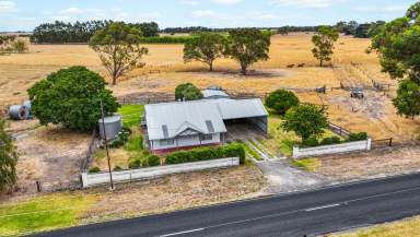 Farm For Sale - SA - Penola - 5277 - Beautiful Home on 1 Hectare Just Minutes from Penola  (Image 2)