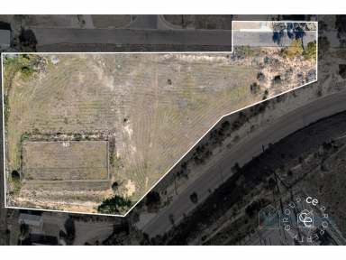 Farm For Sale - SA - Mannum - 5238 - 1 ½ Residential Acres Overlooking The River  (Image 2)