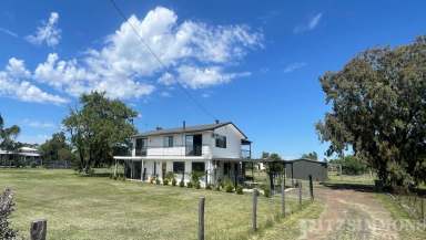 Farm For Sale - QLD - Dalby - 4405 - AFFORDABLE ACREAGE HOME WITH GRANNY FLAT POTENTINAL  (Image 2)