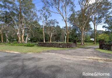 Farm For Sale - NSW - North Nowra - 2541 - RARE OPPORTUNITY: One-Acre Block in a Dress Circle Location  (Image 2)