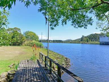 Farm For Sale - TAS - Sorell Creek - 7140 - Waterfront Property Awaits!  (Image 2)