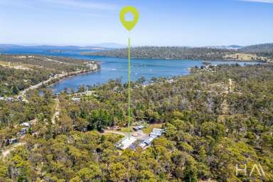 Farm For Sale - TAS - Murdunna - 7178 - Exceptional peninsula acreage ideal for home, business and leisure, around a 10-minute drive from Dunalley and Eaglehawk Neck in different directions  (Image 2)