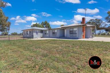 Farm For Sale - VIC - Nathalia - 3638 - Modern Living In A Rural Setting  (Image 2)