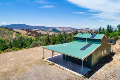 Farm For Sale - VIC - Bonnie Doon - 3720 - Secluded Hideaway at the Foot of the Strathbogie Ranges  (Image 2)