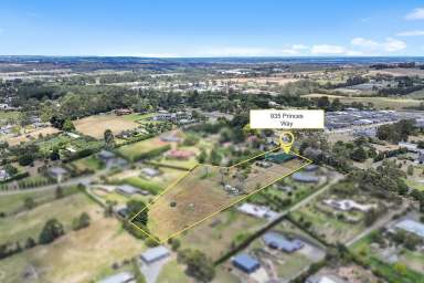 Farm For Sale - VIC - Drouin - 3818 - PRIME DEVELOPMENT OPPORTUNITY  (Image 2)