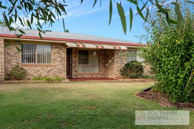 Farm For Sale - QLD - Allora - 4362 - IMMACULATE FAMILY HOME ON 5.9 ACRES  (Image 2)