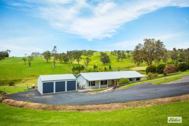 Farm For Sale - NSW - Bega - 2550 - Spacious Family Home on 1.4Ha – The Perfect Country Retreat!  (Image 2)