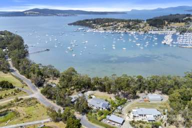 Farm For Sale - TAS - Kettering - 7155 - Thoughtfully Crafted, Virtual Waterfront Living  (Image 2)