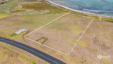 Farm For Sale - SA - Port Macdonnell - 5291 - Beachfront Block  (Image 2)