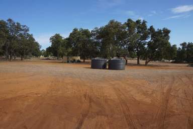 Farm For Sale - WA - Ginginup - 6503 - Elevated Block  (Image 2)