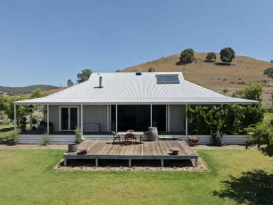 Farm For Sale - VIC - Molyullah - 3673 - Versatile 28 Acre property with quality 4 bedroom homestead  (Image 2)