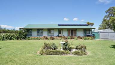 Farm For Sale - NSW - Moree - 2400 - Family Home in Rural Area  (Image 2)