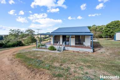 Farm For Sale - VIC - Mount Eccles - 3953 - Charming home in the hills of Mount Eccles  (Image 2)