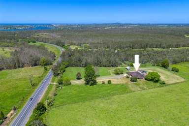 Farm For Sale - NSW - Fernbank Creek - 2444 - HUGE OPPORTUNITY FOR A POTENTIAL HIGH VISIBILITY VENTURE  (Image 2)