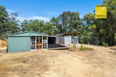 Farm For Sale - WA - Nannup - 6275 - Retreat on the banks of the Blackwood River  (Image 2)