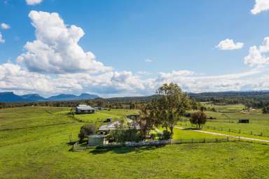 Farm For Sale - NSW - Bogee - 2849 - Exceptional 43-Hectare Property in the Tranquil Capertee Valley  (Image 2)