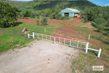 Farm For Sale - NT - Timber Creek - 0852 - COMMERCIAL INDUSTRIAL LARGE SCALE SHED WITH ACCOMMODATION AND ABLUTION BLOCK. EQUIPPED WITH SERVICES. READY TO OPERATE.  (Image 2)