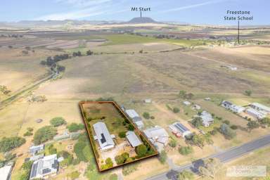 Farm For Sale - QLD - Freestone - 4370 - A FEEL-GOOD FAMILY HOME IN THE HEART OF FREESTONE  (Image 2)