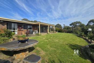 Farm For Sale - VIC - Metung - 3904 - ALL ABOARD!  (Image 2)