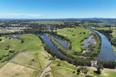 Farm For Sale - VIC - Nicholson - 3882 - PREMIUM 5-ACRE LOT WITH NICHOLSON RIVER VIEWS  (Image 2)