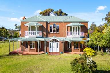 Farm For Sale - VIC - Toorloo Arm - 3909 - MAJESTIC TWO-STOREY MANSION ON MILL POINT  (Image 2)