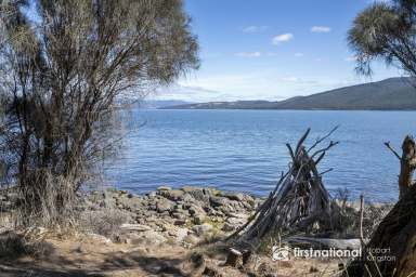 Farm For Sale - TAS - Alonnah - 7150 - Waterfront Reserve Acreage with Charming Cottage & Bungalow!  (Image 2)