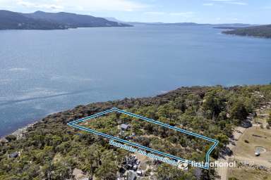 Farm For Sale - TAS - Alonnah - 7150 - Waterfront Reserve Acreage with Charming Cottage & Bungalow!  (Image 2)