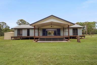 Farm For Sale - QLD - Nikenbah - 4655 - Acreage & House Close to Town  (Image 2)