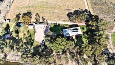 Farm For Sale - NSW - Boeill Creek - 2739 - Master built home, Murray River frontage, acreage  (Image 2)