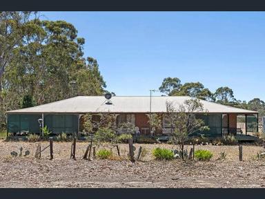 18 Navarre Street, Redbank VIC 3477
