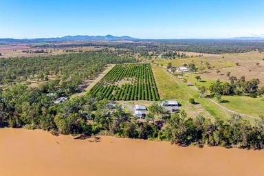 11 Lindleys Road , Etna Creek QLD 4702