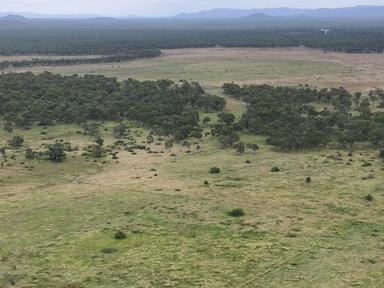 22386 Flinders Highway, Pentland QLD 4816