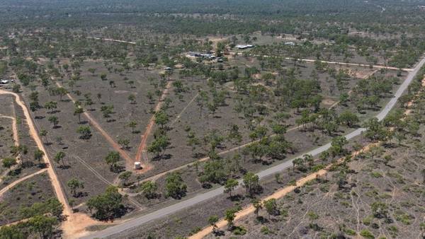 27 Beechcraft Court, Breddan QLD 4820