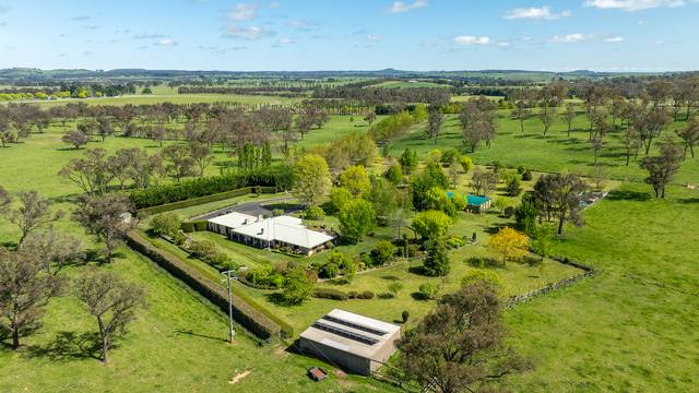 191 Thunderbolts Way, Walcha NSW 2354