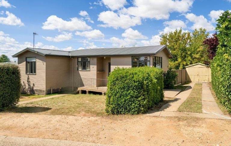2 Kaling Place, Cooma NSW 2630