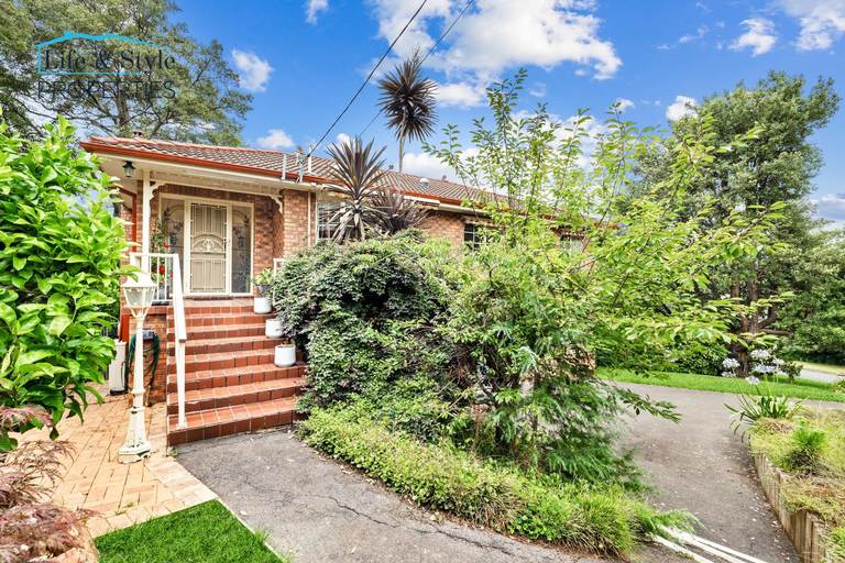 5 Max Street , Kurrajong Heights New South Wales 2758