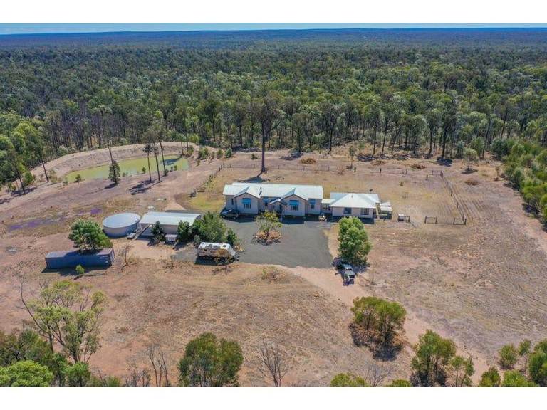614 Butlers Road, Miles QLD 4415