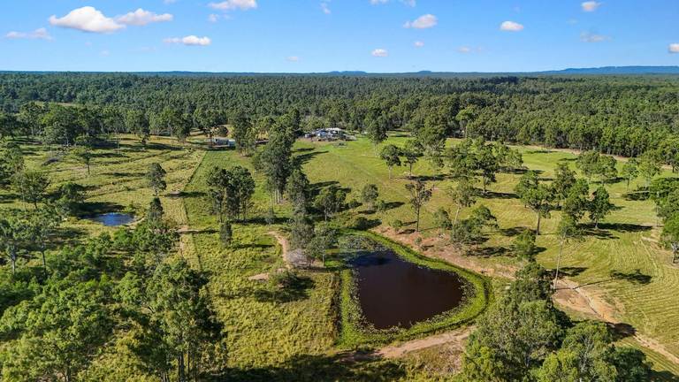 785 Rainbows Road, Kullogum QLD 4660