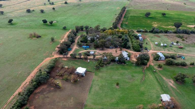 5128 Tooraweenah Road, Gulargambone NSW 2828