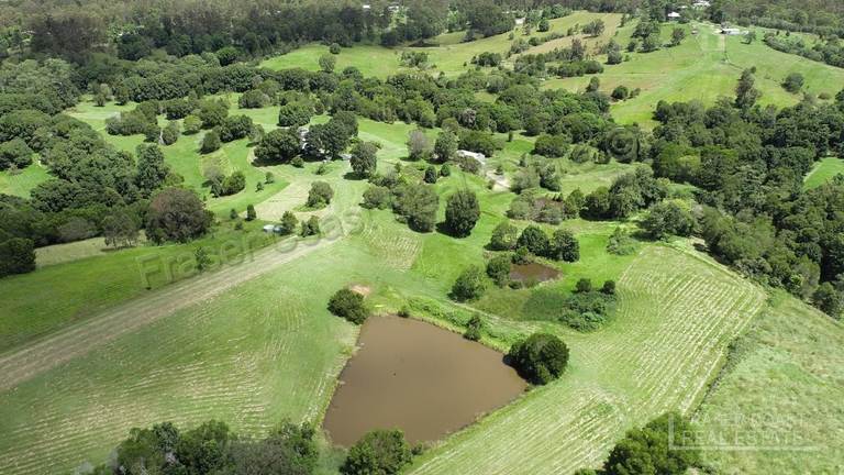 27 Tatnell Road, North Deep Creek QLD 4570