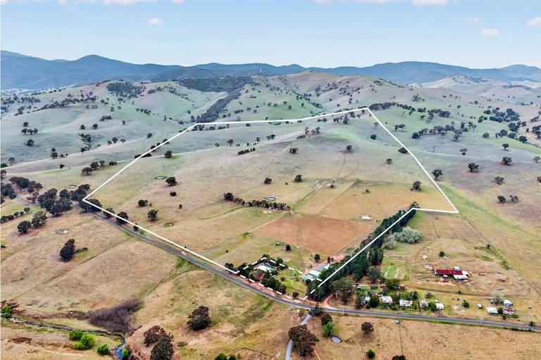 484 & 542 Little River Road, Ensay North VIC 3895
